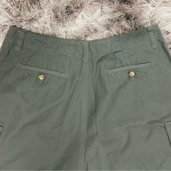 Cherokee women green 100% cotton cargo shorts. Size 14.  NWOT. - Picture 3 of 7